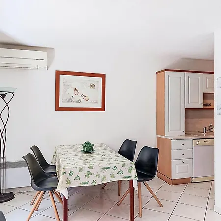Virginie By Interhome