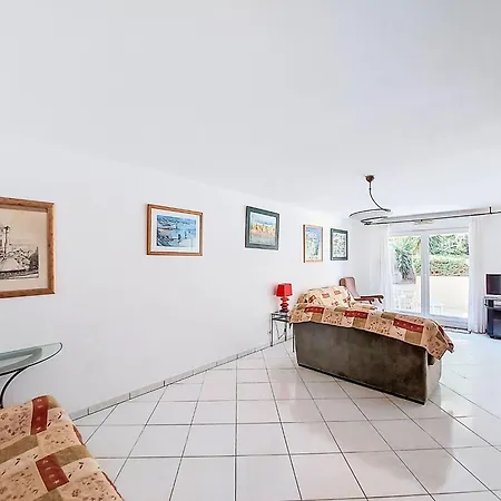 Apartment Virginie By Interhome Fréjus